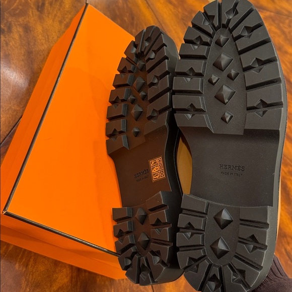 Hermes Icone Shearling loafer new in box - Picture 7 of 11